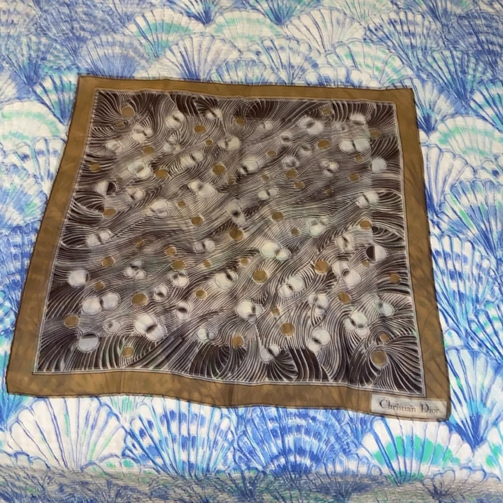 Vintage Christian dior scarf 🧣